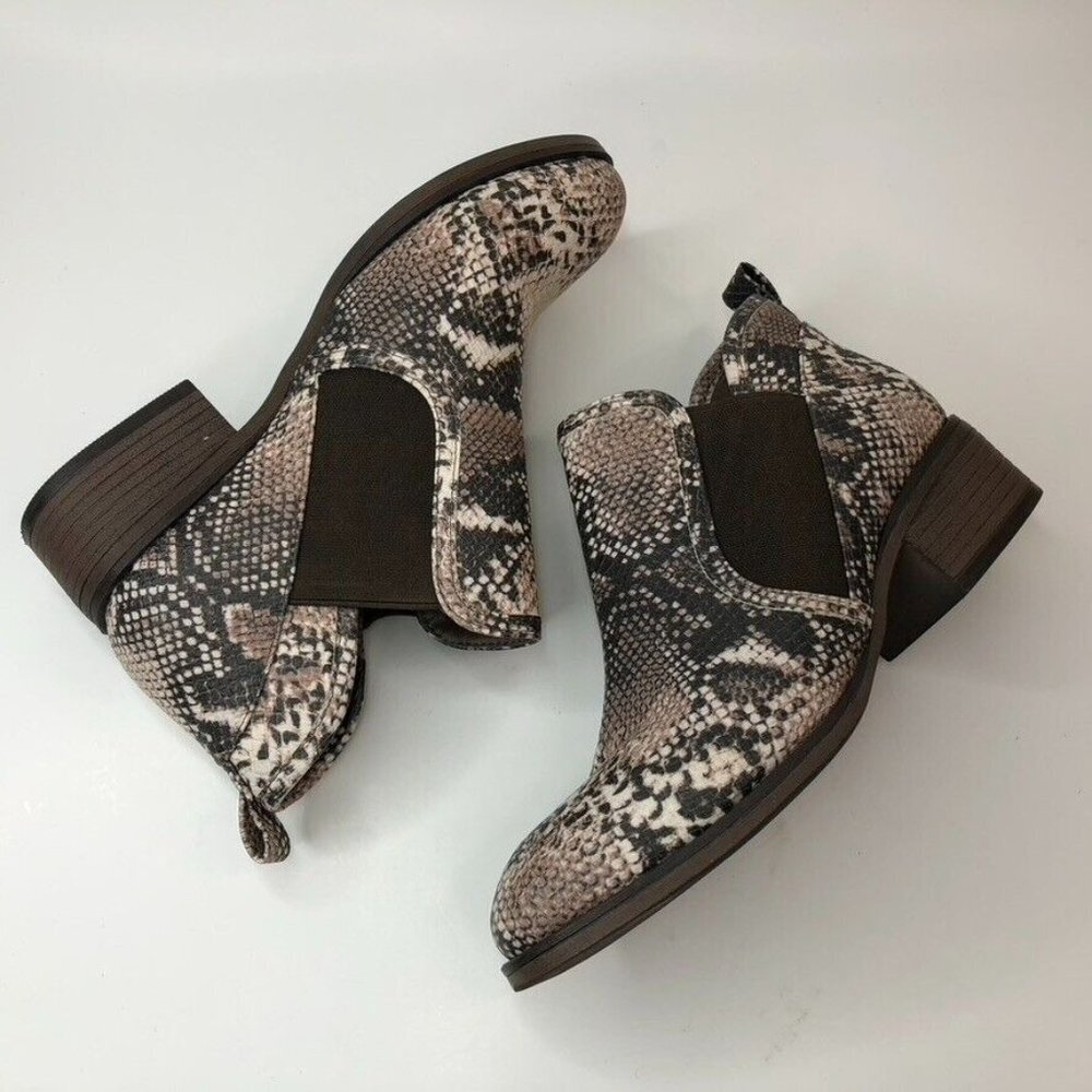 Pierre Dumas Womens Ankle Booties Size 8M Tabby 14 Brown Snake Skin Slip On - Picture 10 of 11